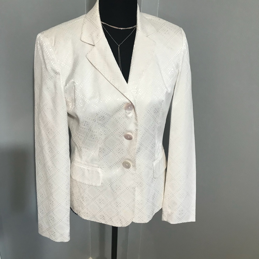 Cream Blazer Brocade Print